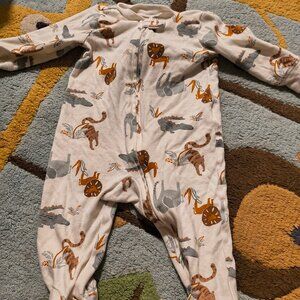 Wild Animal Long Sleeve baby pajamas